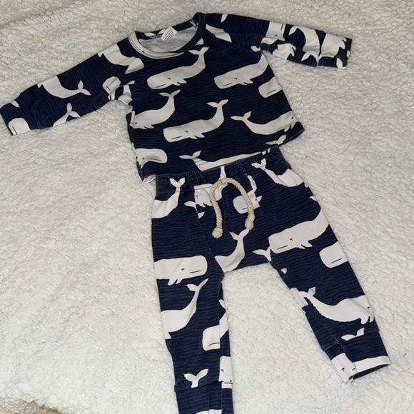 Little one shop 6-12 month pajamas - Picture 1 of 4